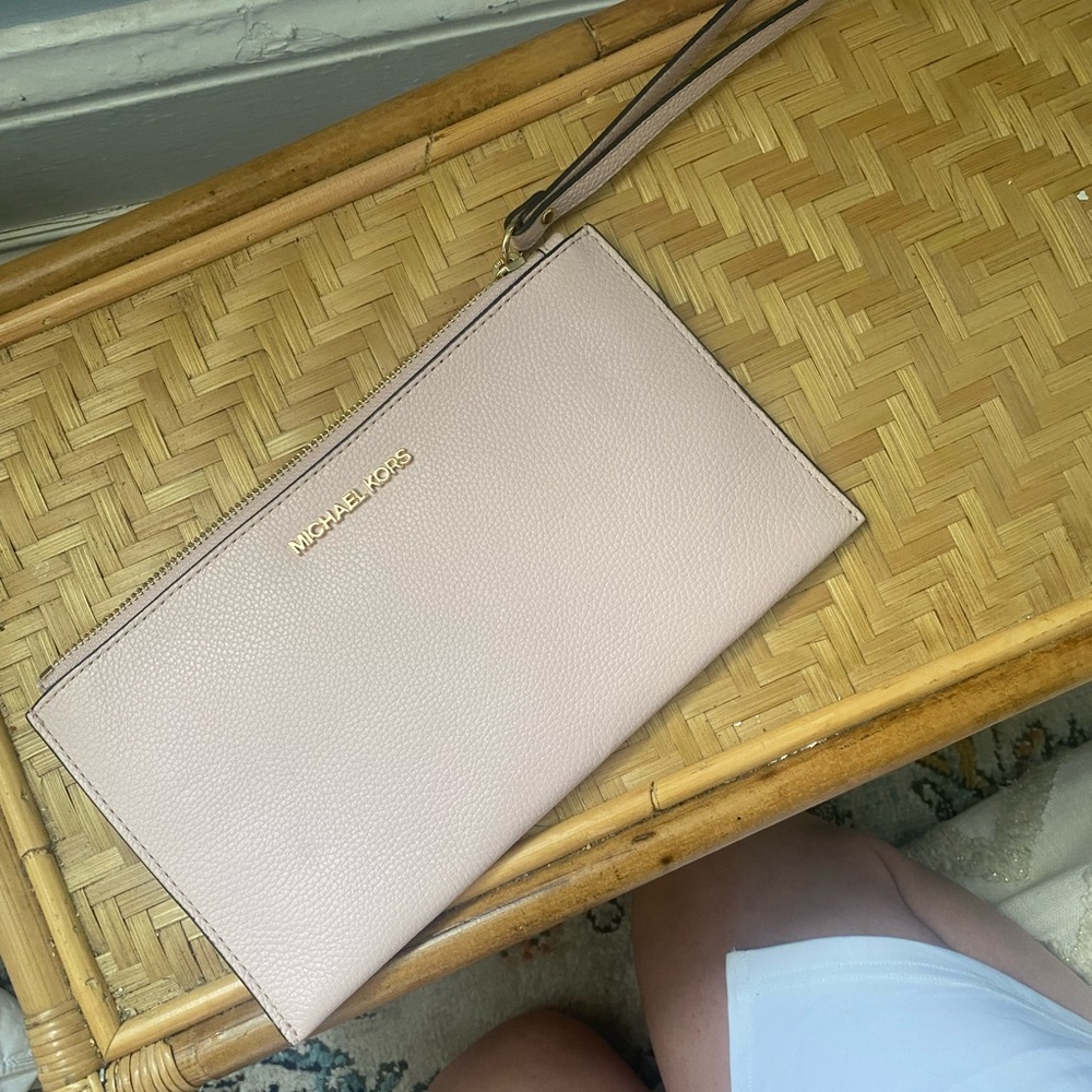 Light Pink Michael Kors Wristlet